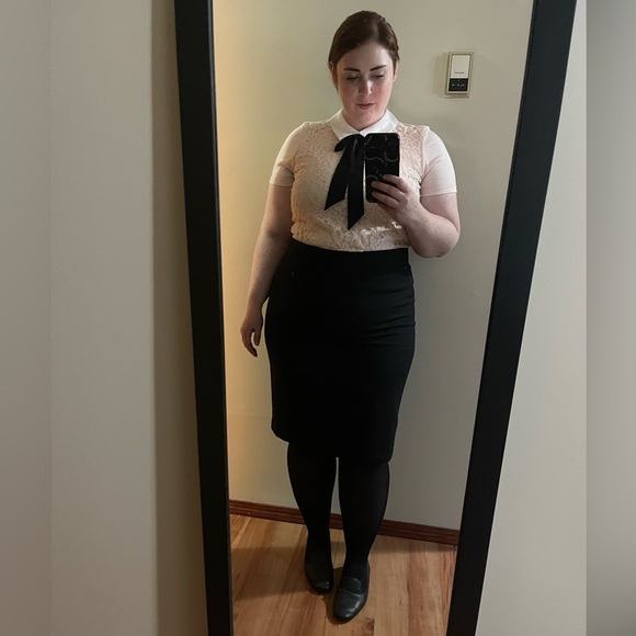 Meet your Posher, Kylie - Picture 4 of 5